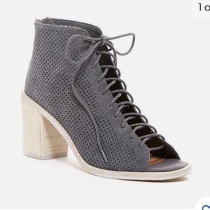 Dolce Vita Morie Booties